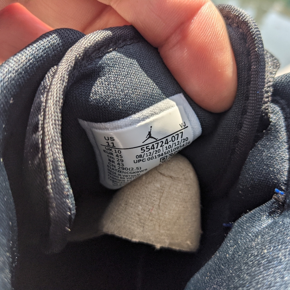 Air Jordan 1 Mid Hyper Royal 11 - Picture 4 of 5